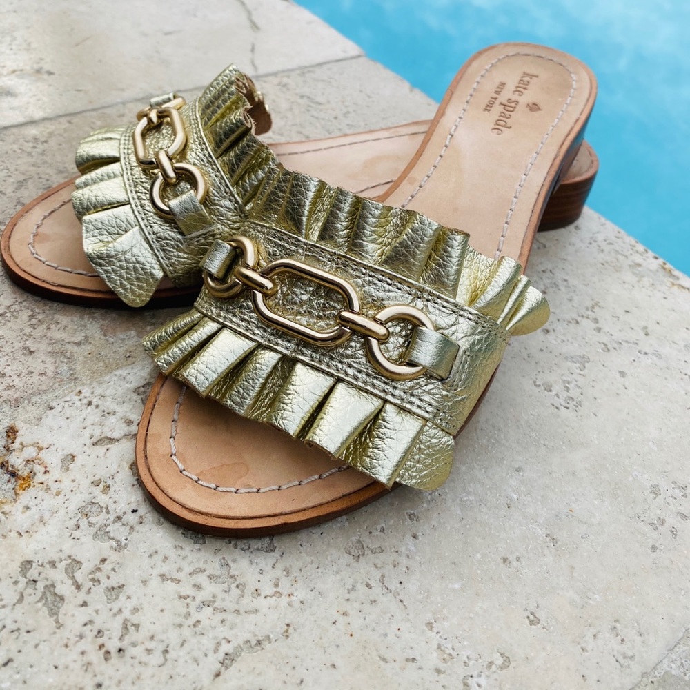 ⭐️Kate Spade Gold Slide Sandals ⭐️